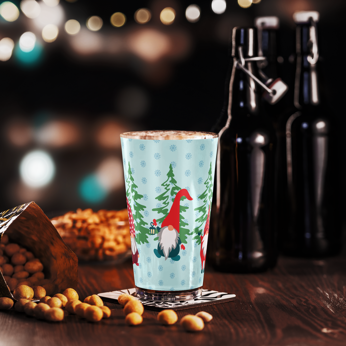 Shaker pint glass - Holiday Gnome