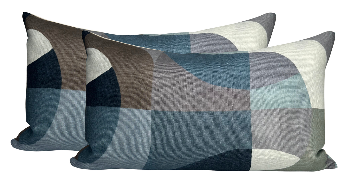 Colonnade Pillow Cover in Blue